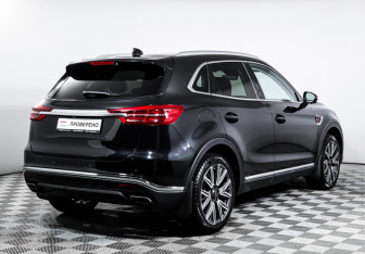 Подержанный автомобиль Hongqi HS5 2024 года (5 фото)