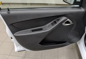 Подержанный автомобиль LADA (ВАЗ) Granta Sedan 2022 года (19 фото)