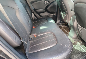 Подержанный автомобиль Hyundai ix35 2013 года (11 фото)