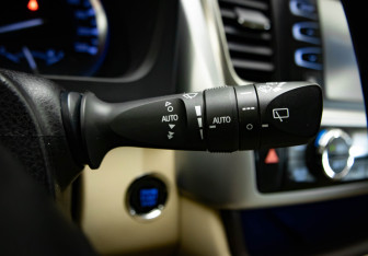 Подержанный автомобиль Toyota Highlander 2014 года (14 фото)