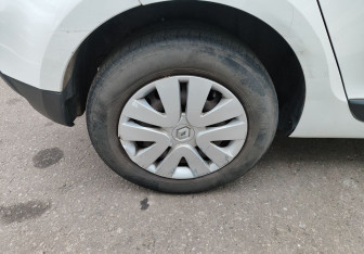 Подержанный автомобиль Renault Megane Hatchback 2012 года (11 фото)