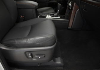 Подержанный автомобиль Toyota Land Cruiser Prado 2016 года (29 фото)