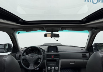Подержанный автомобиль Subaru Forester Suv 2006 года (13 фото)