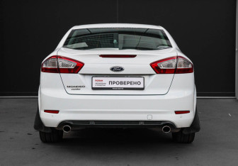 Подержанный автомобиль Ford Mondeo Sedan 2012 года (5 фото)