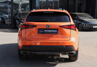Подержанный автомобиль Lexus NX 2019 года (6 фото)