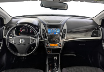 Подержанный автомобиль SsangYong Actyon 2013 года (14 фото)