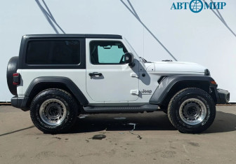 Подержанный автомобиль Jeep Wrangler 2019 года (4 фото)