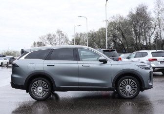 Подержанный автомобиль Chery Tiggo 9 2024 года (4 фото)