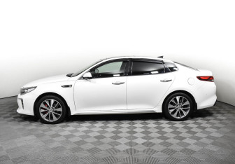 Подержанный автомобиль Kia Optima Sedan 2016 года (3 фото)