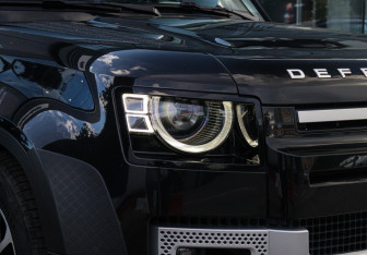 Подержанный автомобиль Land Rover Defender Suv 2020 года (31 фото)