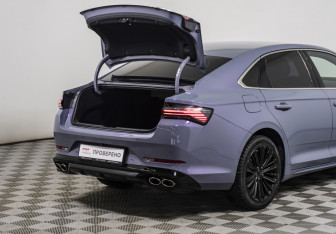 Подержанный автомобиль Geely Preface 2024 года (16 фото)