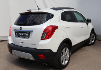 Подержанный автомобиль Opel Mokka 2015 года (4 фото)