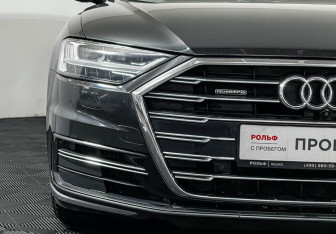 Подержанный автомобиль Audi A8 2018 года (29 фото)