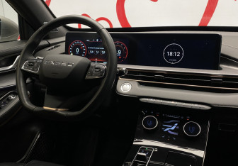 Подержанный автомобиль Exeed LX 2024 года (10 фото)