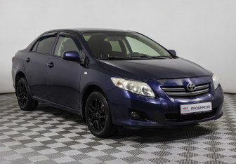 Подержанный автомобиль Toyota Corolla Sedan 2008 года (3 фото)