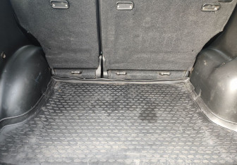 Подержанный автомобиль Suzuki Grand Vitara 2011 года (13 фото)