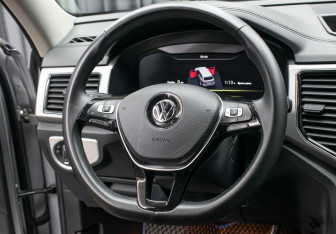 Подержанный автомобиль Volkswagen Teramont 2019 года (19 фото)
