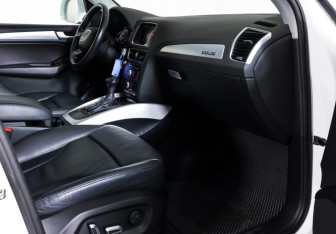 Подержанный автомобиль Audi Q5 2015 года (11 фото)