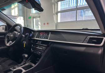 Подержанный автомобиль Kia Optima Sedan 2019 года (10 фото)