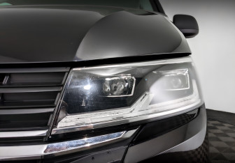 Подержанный автомобиль Volkswagen Multivan 2021 года (18 фото)