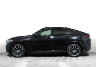Подержанный автомобиль BMW X6 2020 года (8 фото)