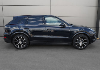 Подержанный автомобиль Porsche Cayenne 2018 года (4 фото)