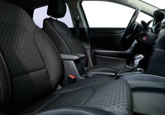 Подержанный автомобиль Kia Ceed Hatchback 2019 года (15 фото)