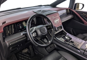 Подержанный автомобиль GAC M8 2024 года (15 фото)