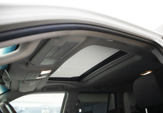 Подержанный автомобиль Toyota Land Cruiser Prado 2016 года (26 фото)