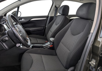 Подержанный автомобиль Citroen C4 Sedan 2017 года (20 фото)