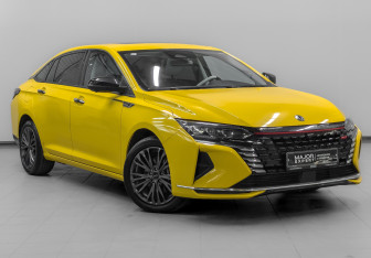 Подержанный автомобиль DongFeng Shine Max 2023 года (3 фото)