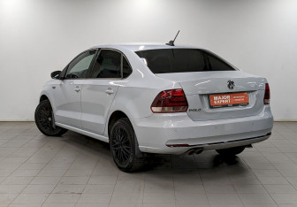 Подержанный автомобиль Volkswagen Polo Sedan 2020 года (7 фото)