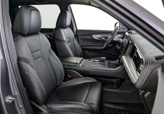 Подержанный автомобиль GAC GS8 2024 года (24 фото)