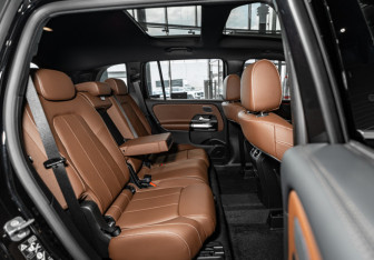 Новый Mercedes-Benz GLB 2025 (23 фото)