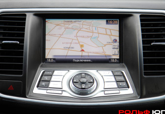 Подержанный автомобиль Nissan Teana 2012 года (18 фото)