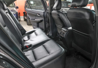 Подержанный автомобиль Toyota Camry Sedan 2014 года (12 фото)