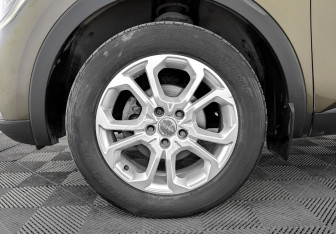 Подержанный автомобиль Renault Arkana 2020 года (18 фото)