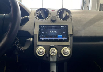 Подержанный автомобиль Mitsubishi Colt Hatchback 2005 года (16 фото)