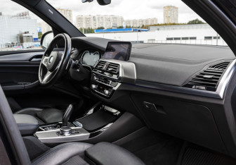 Подержанный автомобиль BMW X3 2019 года (15 фото)