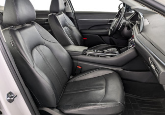 Подержанный автомобиль Hyundai Sonata 2022 года (24 фото)
