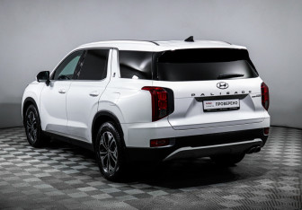Подержанный автомобиль Hyundai Palisade 2021 года (7 фото)