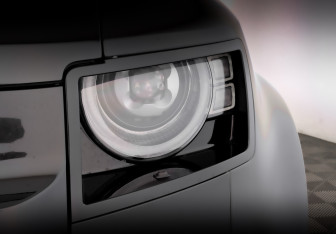 Подержанный автомобиль Land Rover Defender Suv 2020 года (17 фото)