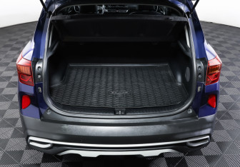 Подержанный автомобиль Kia Seltos 2020 года (10 фото)