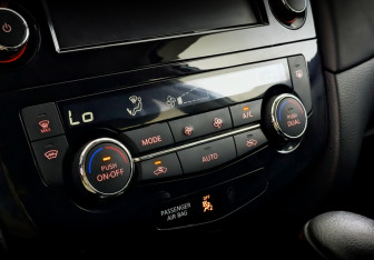 Подержанный автомобиль Nissan X-Trail 2022 года (26 фото)