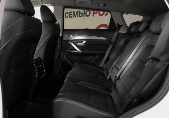 Подержанный автомобиль Jetour X70 2025 года (10 фото)