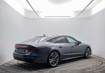 Подержанный автомобиль Audi A7 2019 года (5 фото)