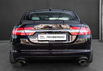 Подержанный автомобиль Jaguar XF Sedan 2014 года (5 фото)