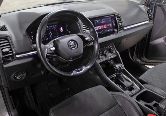 Подержанный автомобиль Skoda Karoq 2022 года (16 фото)