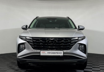 Подержанный автомобиль Hyundai Tucson 2022 года (2 фото)