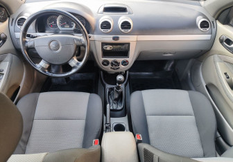 Подержанный автомобиль Chevrolet Lacetti Wagon 2012 года (10 фото)
